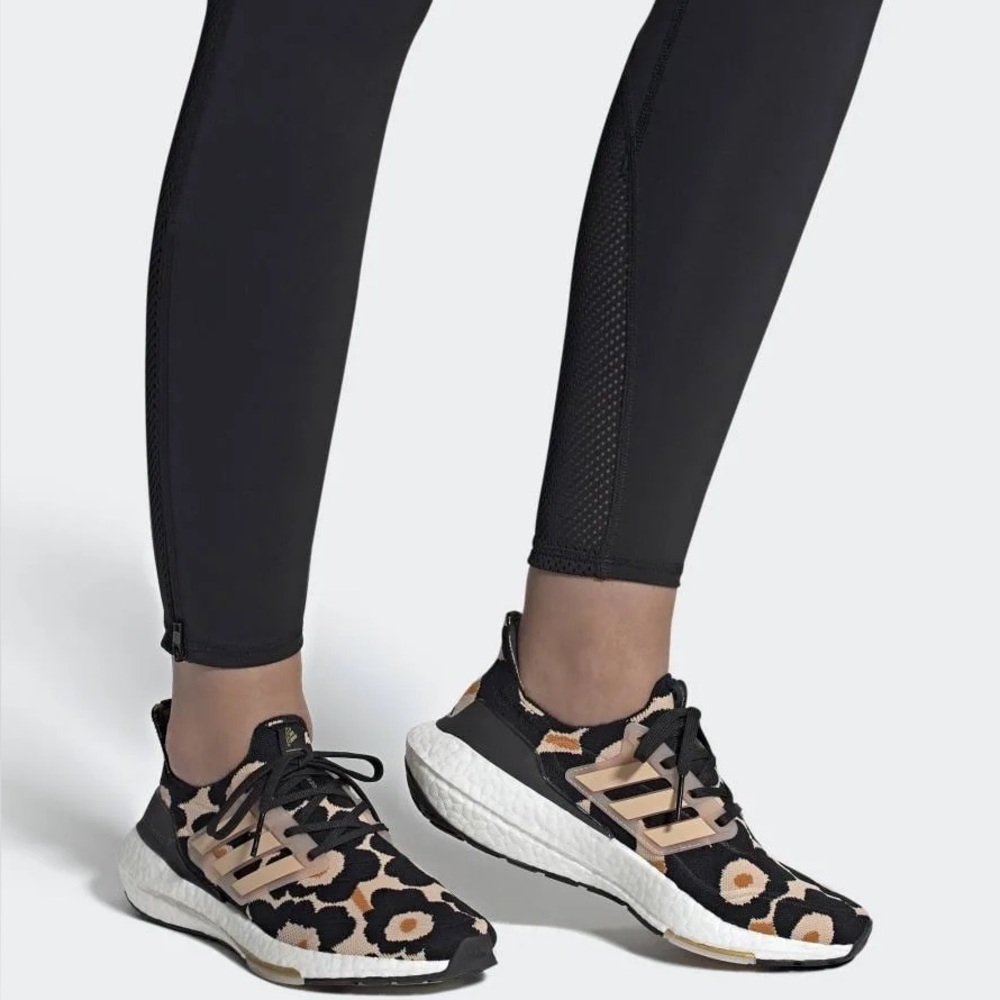 Adidas Ultraboost 21 x Marimekko